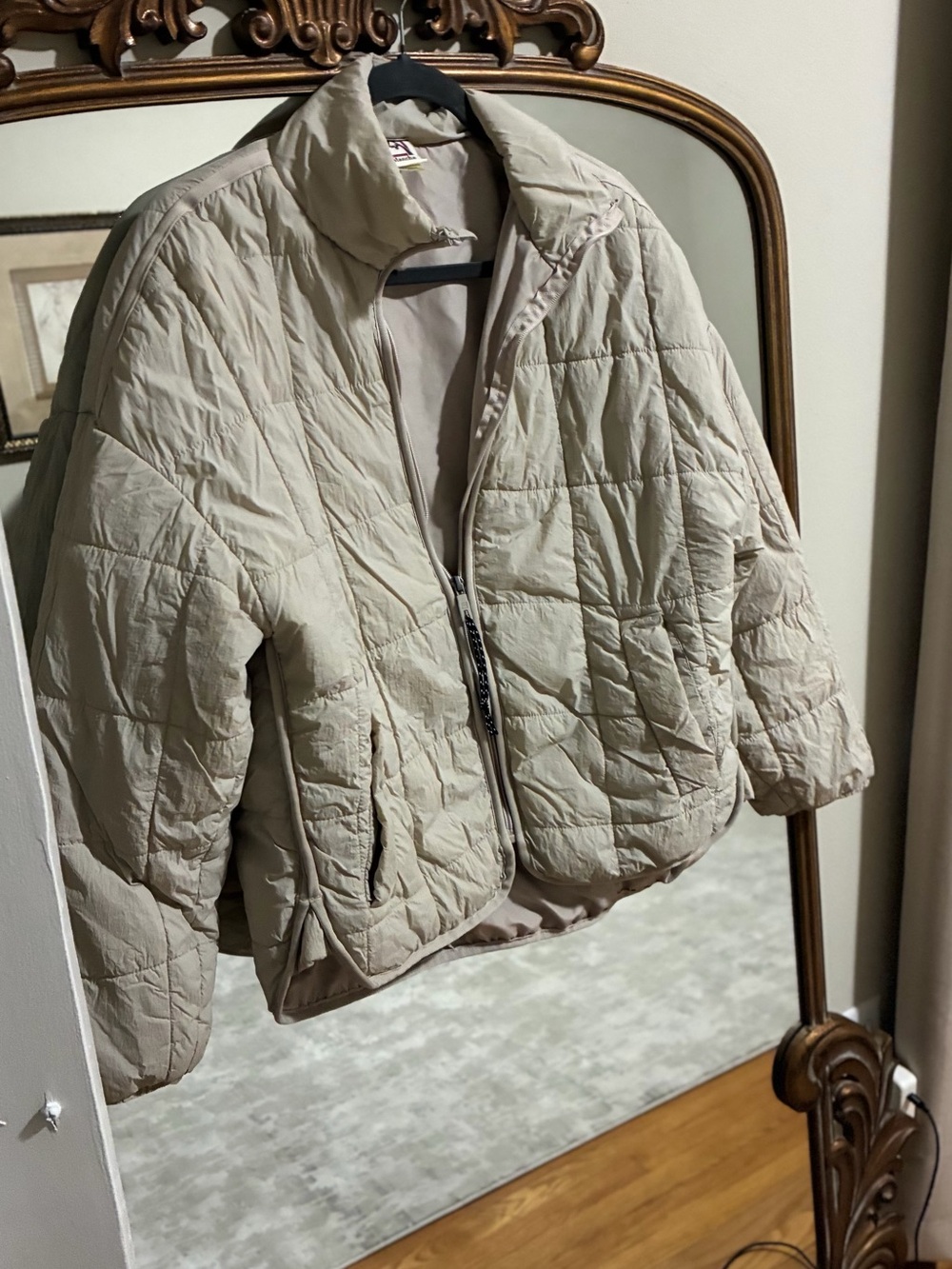 Avalanche Women's Quilted Puffer Jacket in Light Taupe